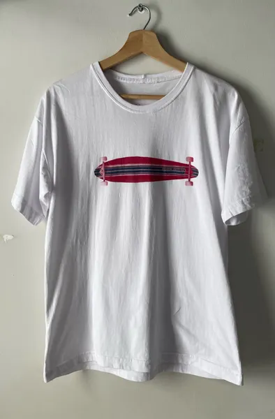 camiseta da marca osklen branca tam g