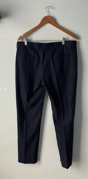 calça de alfaitaria Zara Man azul marinho tam 42