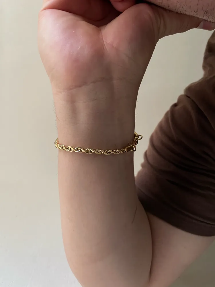 pulseira dourada em malha cordao baiano