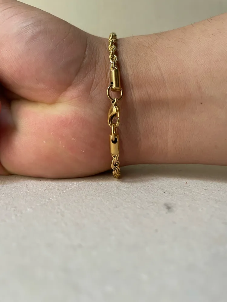 pulseira dourada em malha cordao baiano