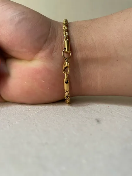 pulseira dourada em malha cordao baiano