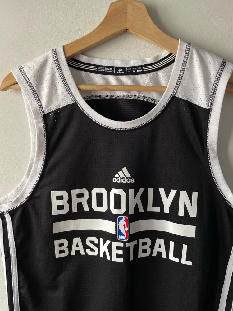 camiseta regata brooklyn basketbol adidas tam m