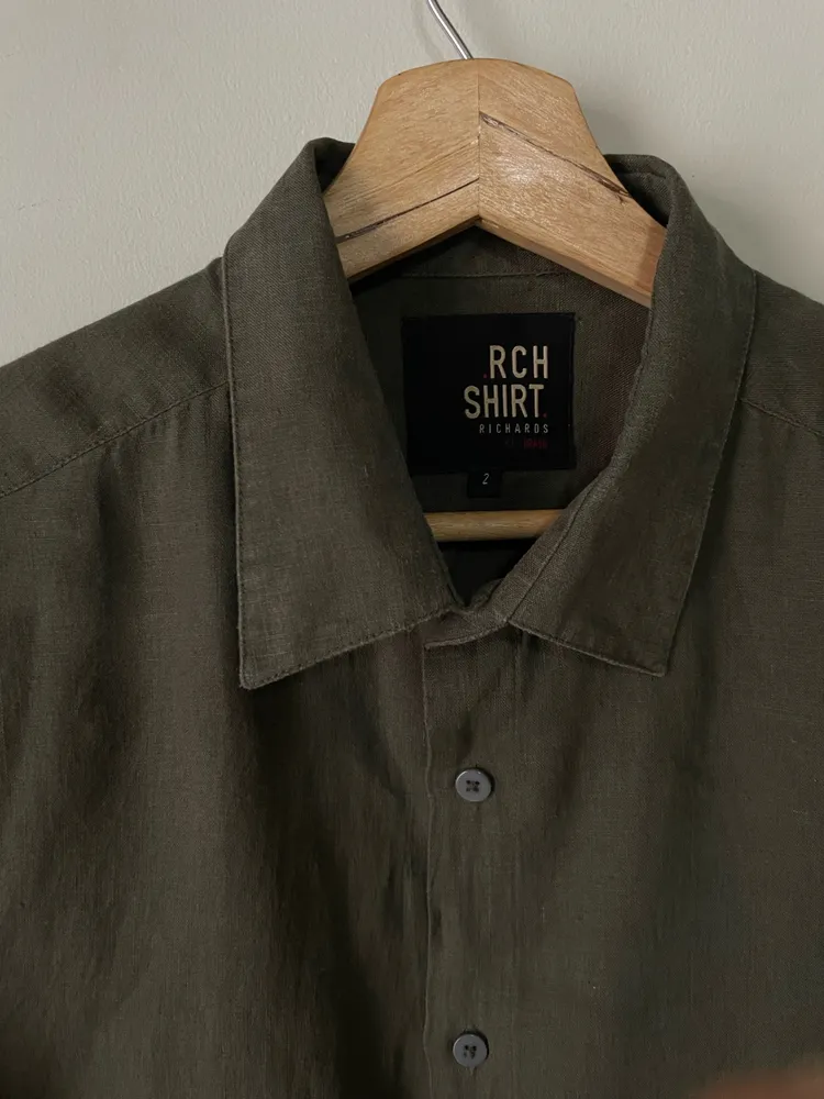 camisa richards linho verde army tam 2