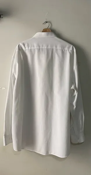 Camisa plus size Raphy branca tamanho 8