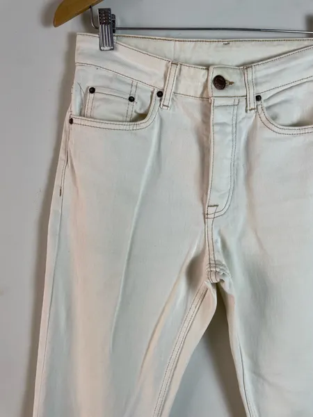 calça da marca Zara jeans na cor offwhite tam 36