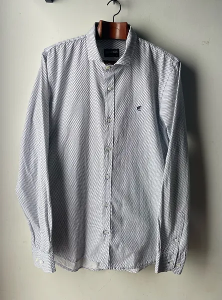 camisa da marca confidencial xadrez tam g