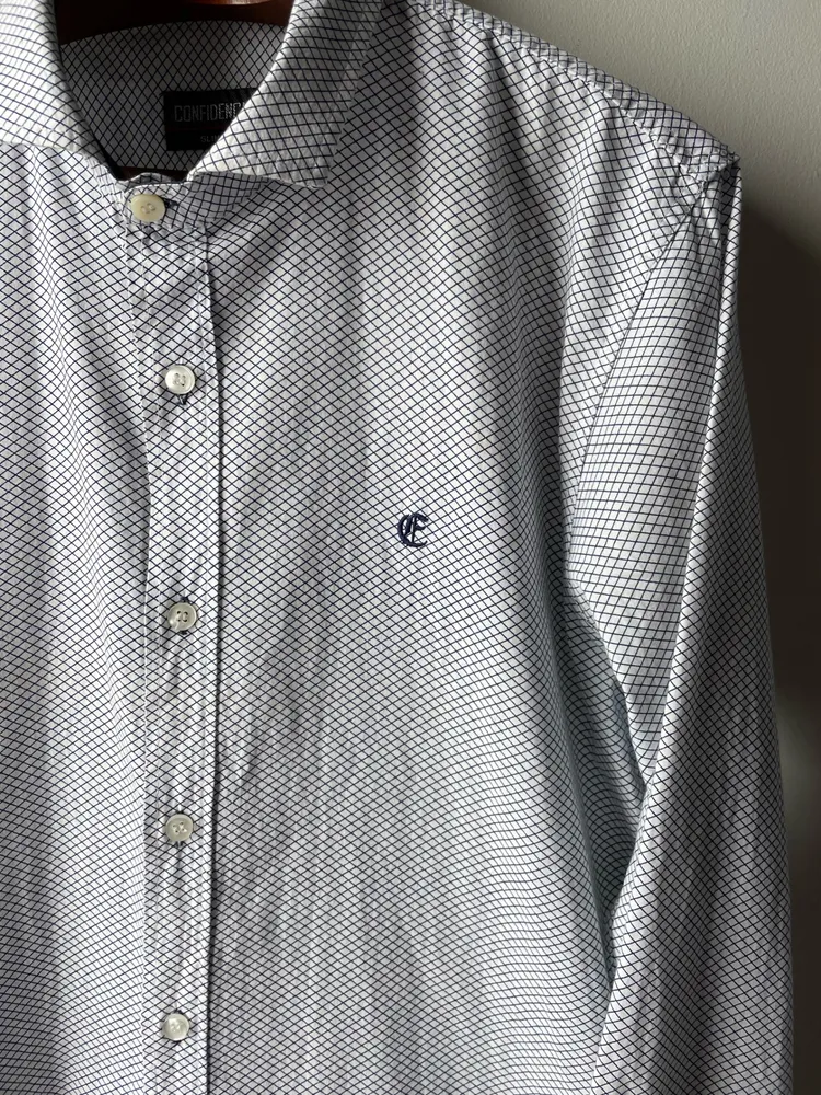 camisa da marca confidencial xadrez tam g