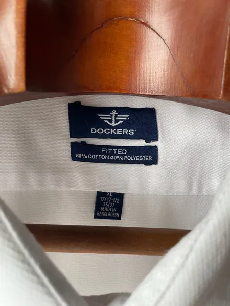 camisa branca Dockers tamanho XL