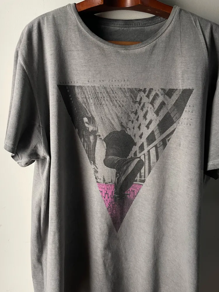 camiseta reserva cinza tam g