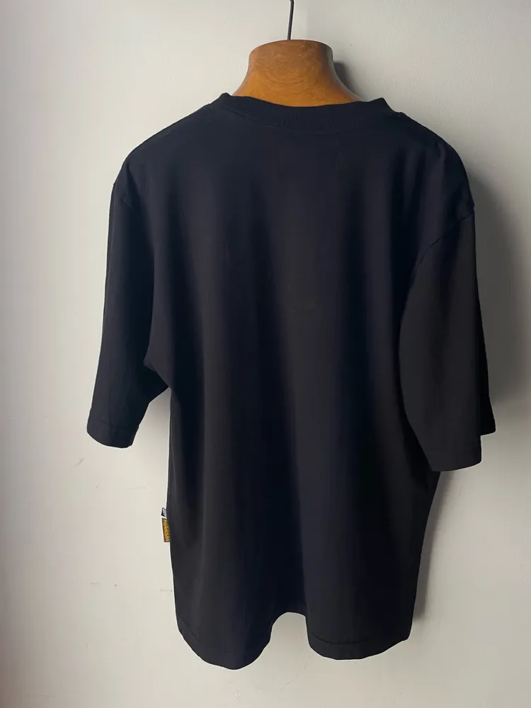 camiseta da marca mad elatados preta tamanho gg