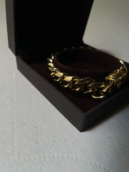 pulseira estilo miami cuban dourada