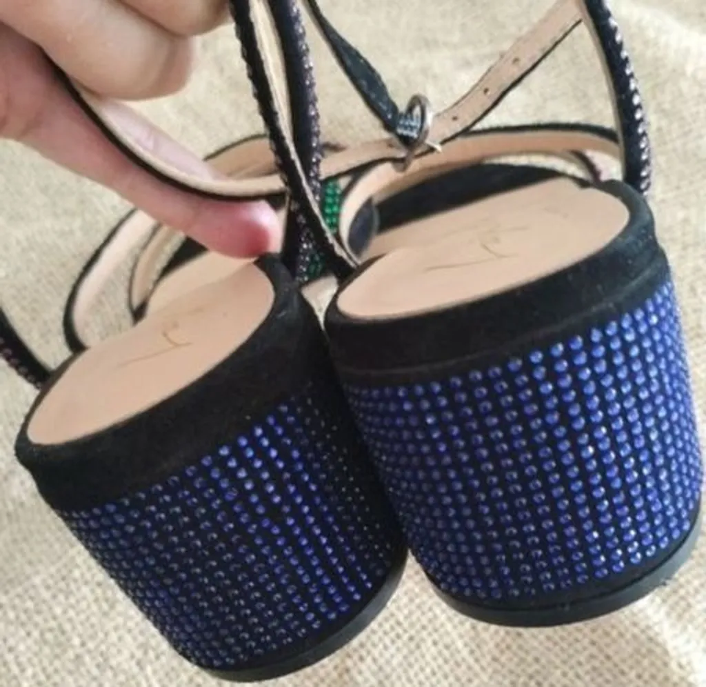 sandália colorida Luíza Barcelos 39