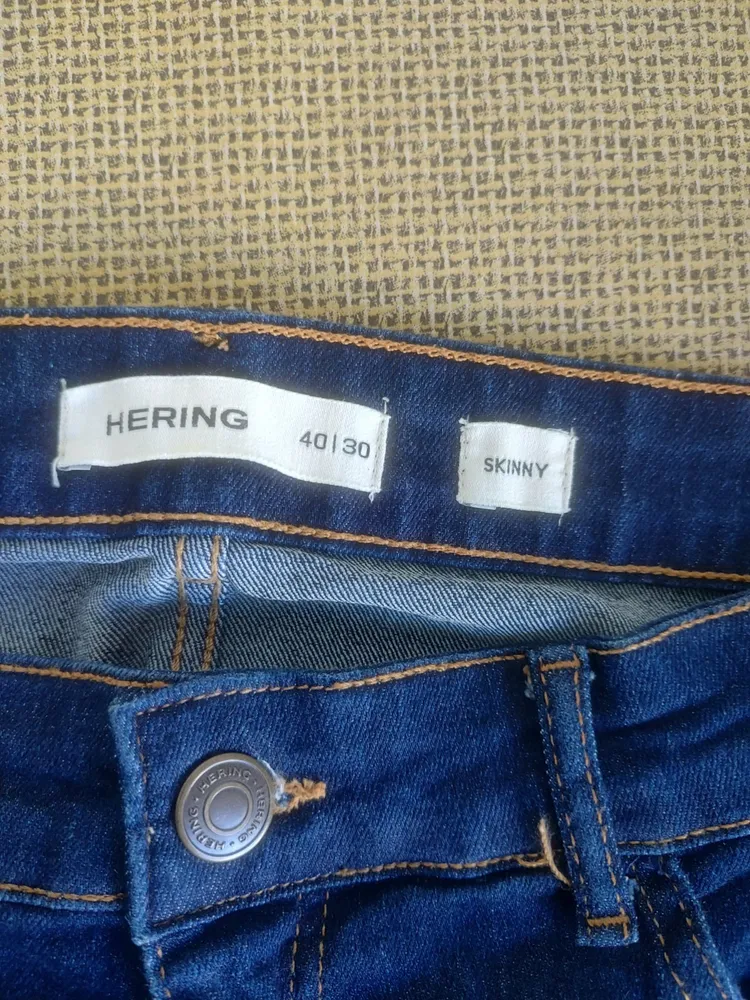 calca escura jeans Hering unisex