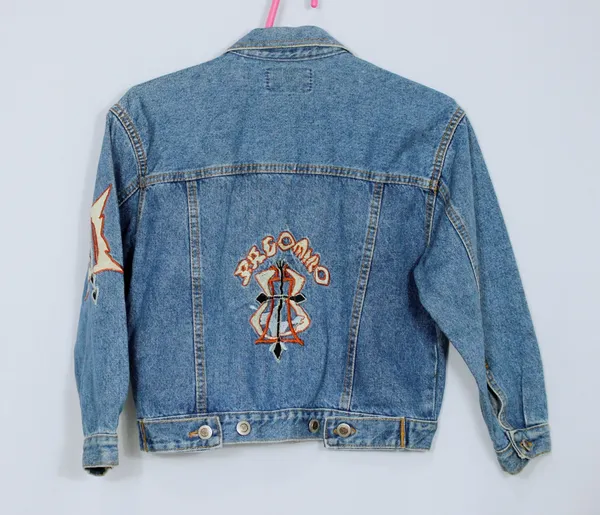Jaqueta jeans juvenil vintage bordada azul - Ref. 5970