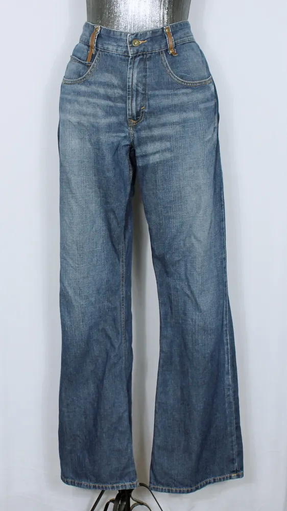 Calça jeans feminina flare azul - Veste 44 - Ref. 5961