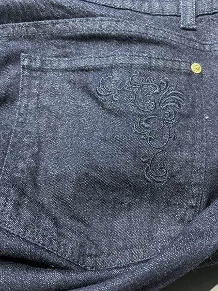 Calça jeans reta afunilada skinny azul escuro - Ref. 6333