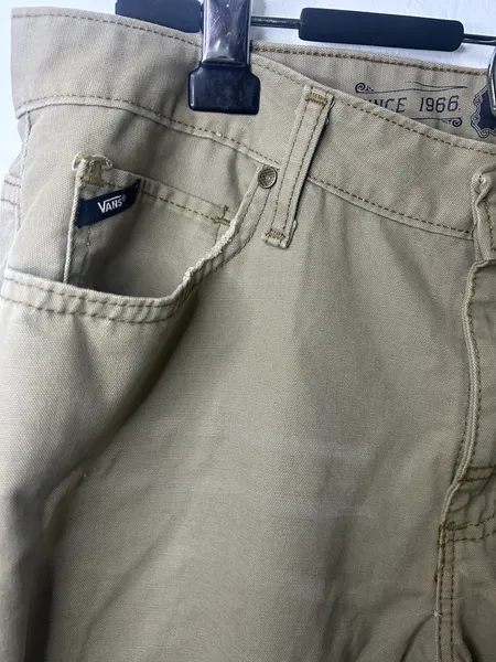 Calça vans