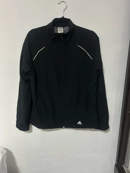 Casaco adidas preto tradicional