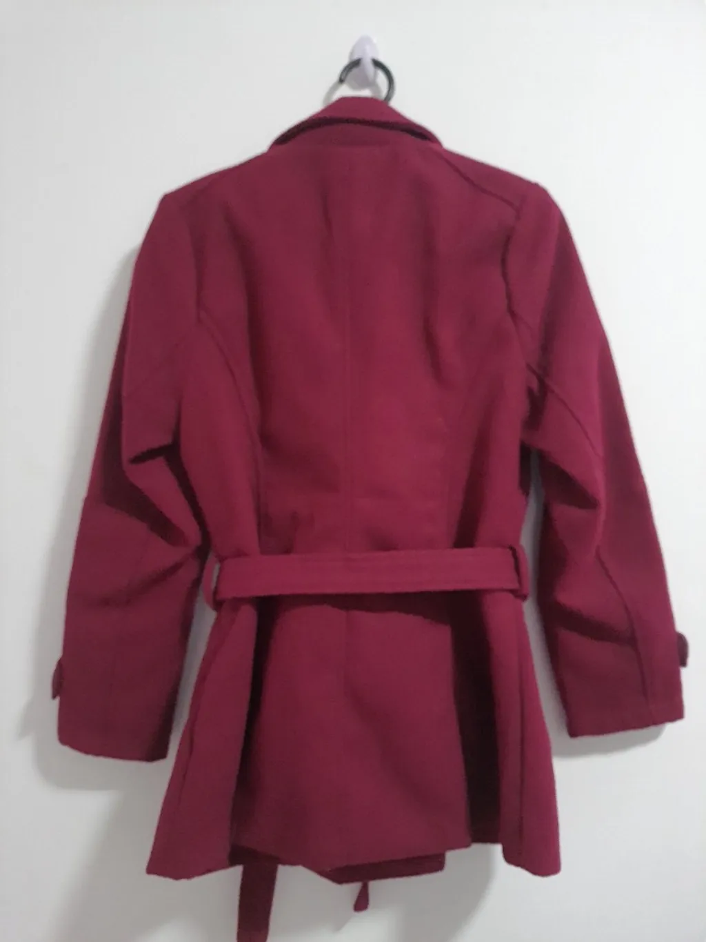 casaco feminino  tamanho: g  cor marsala