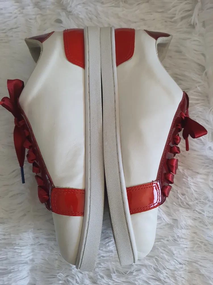 Tênis Twins For Peace  branco e vermelho numeração 37