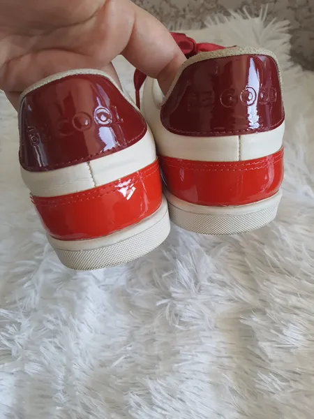 Tênis Twins For Peace  branco e vermelho numeração 37
