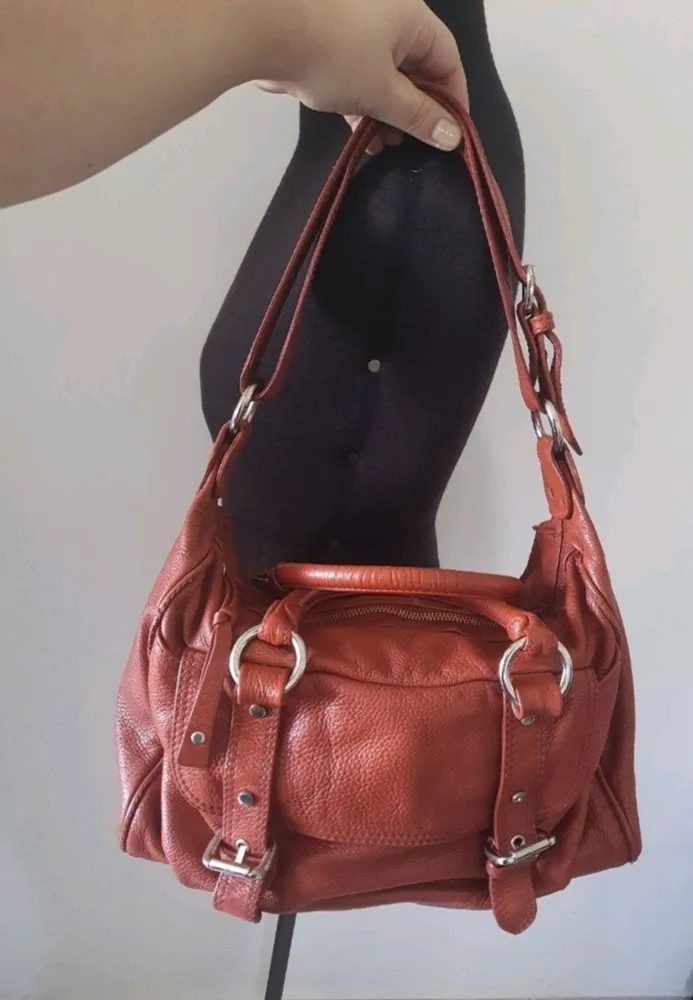 bolsa elisa atheniense couro marrom