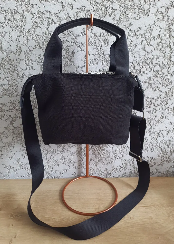 bolsa karl lagerfeld preta