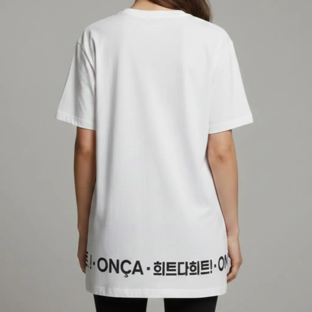 Camiseta Alongada Onça Branca P | Farm