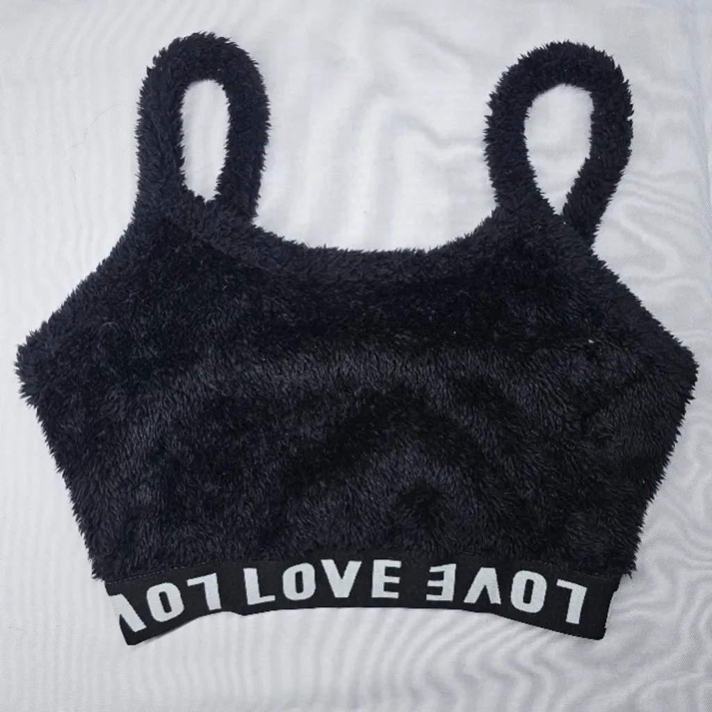 Cropped Peluciado Love Preto P | Shein