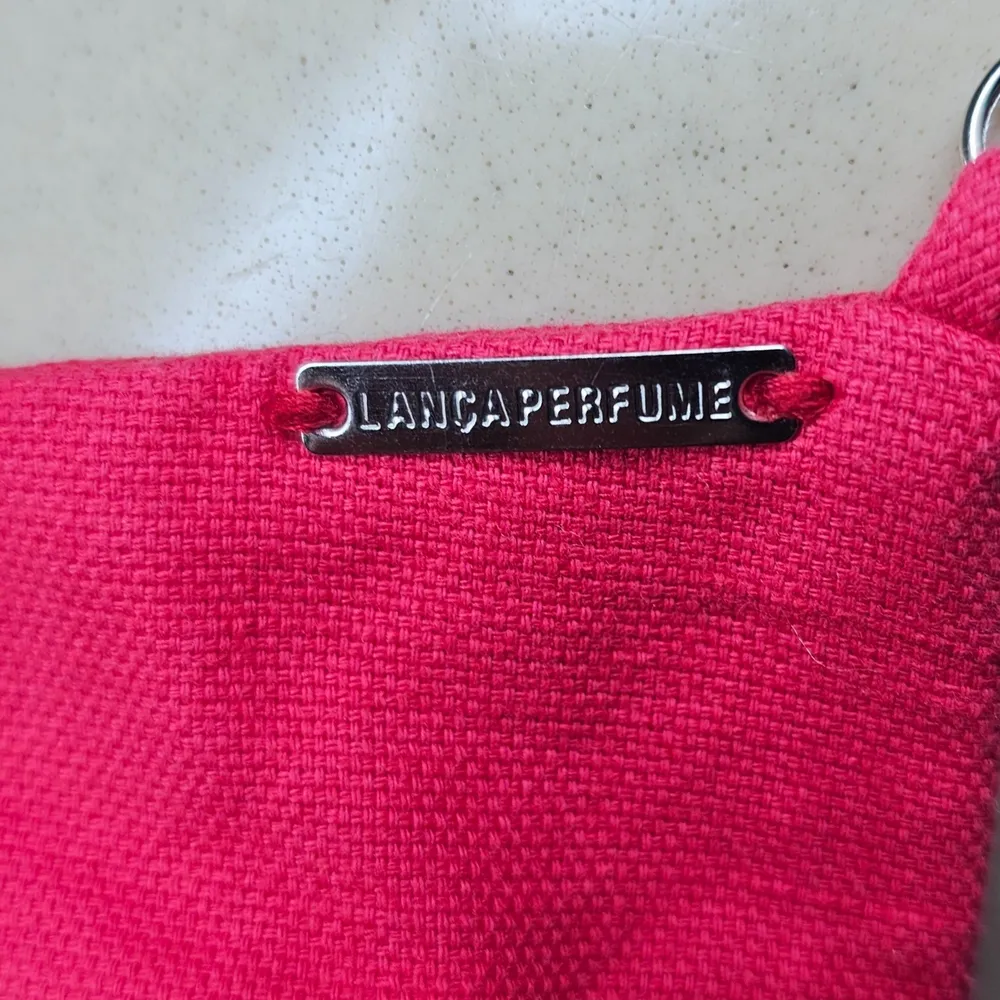 Cropped Top Recortes P Lança Perfume
