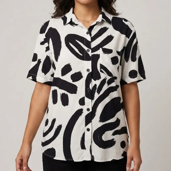 Camisa Abstrata Preto e Branco M Follow