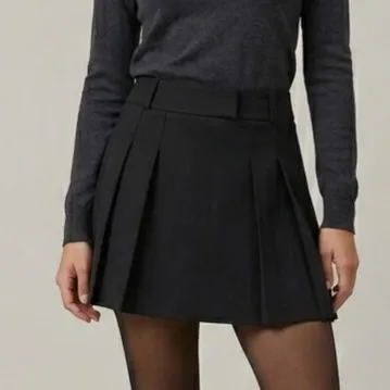 Saia Plissada Colegial Preta M Basiq
