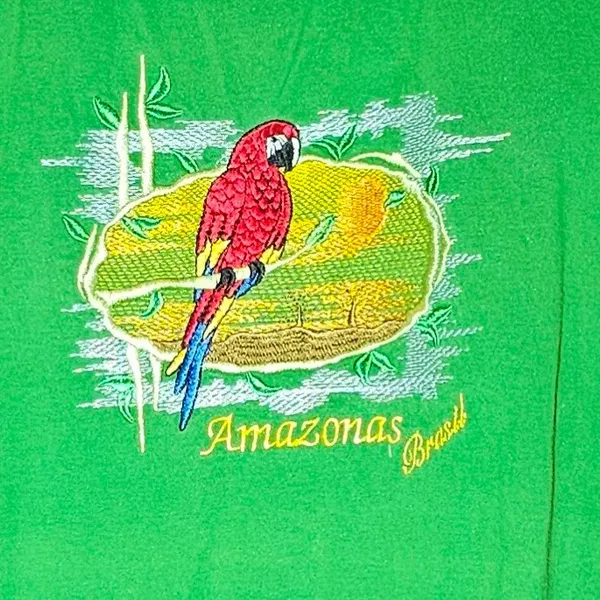 Camiseta Brasil Bordada Verde P