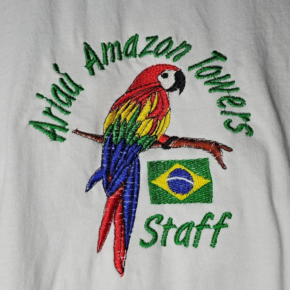 Camiseta Brasil Bordada Branca G