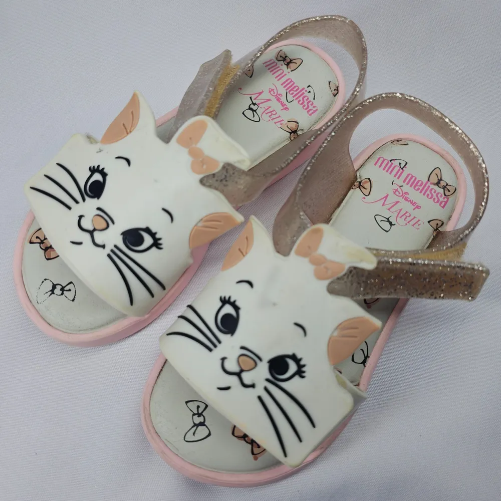 Mini Melissa Jump Cats and Dogs Gatinha Marie 28