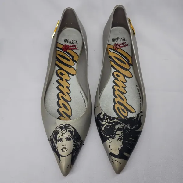 Sapatilha Melissa Glam Wonder Woman 37