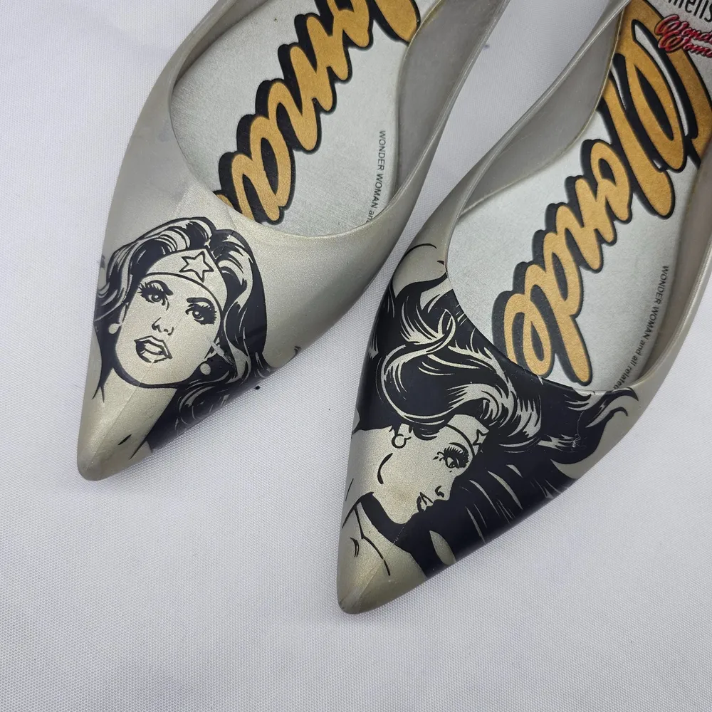 Sapatilha Melissa Glam Wonder Woman 37