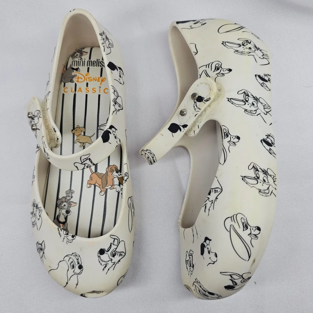 Mini Melissa Ultragirl Cats and Dogs 25