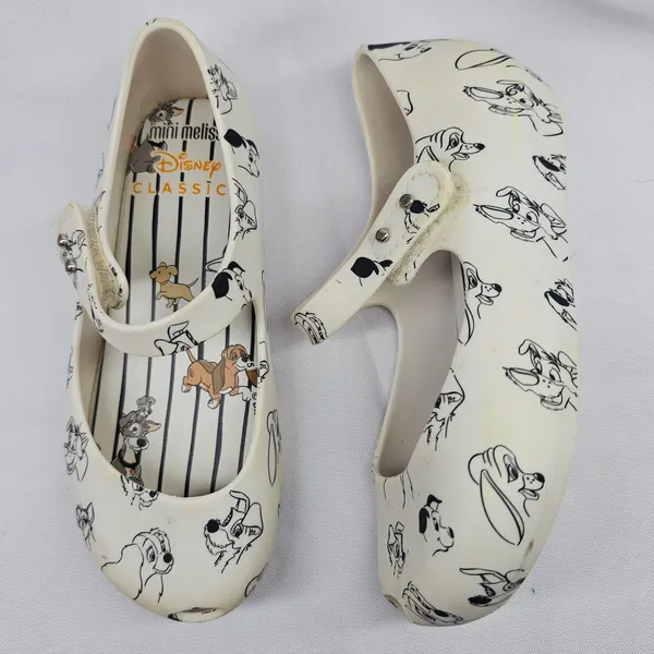 Mini Melissa Ultragirl Cats and Dogs 25