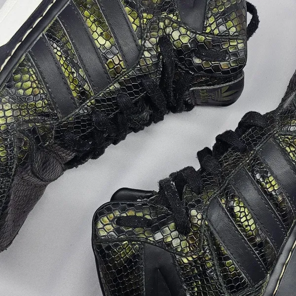 Tênis Cano Alto Adidas M Attitude Revive W 36