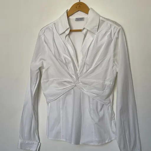 camisa branca em algodão