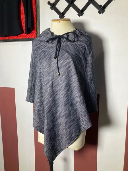 poncho em moletom