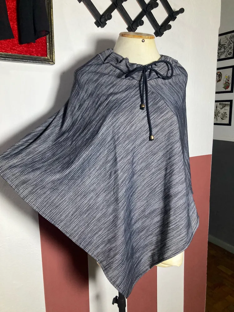 poncho em moletom