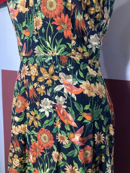 vestido passaros