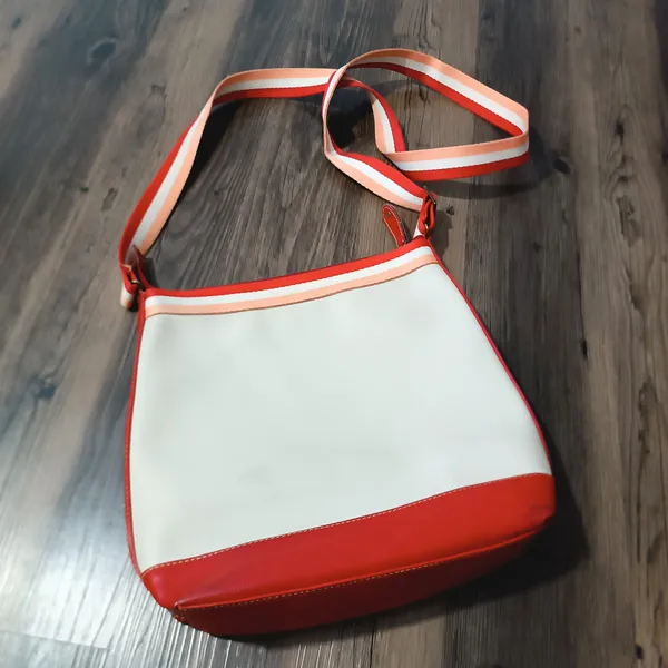 Bolsa Transversal