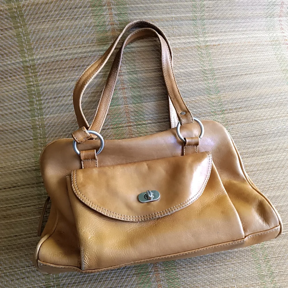 Bolsa de Ombro Retrô Vintage