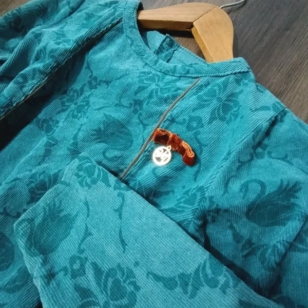 Vestido Veludo Manga Longa