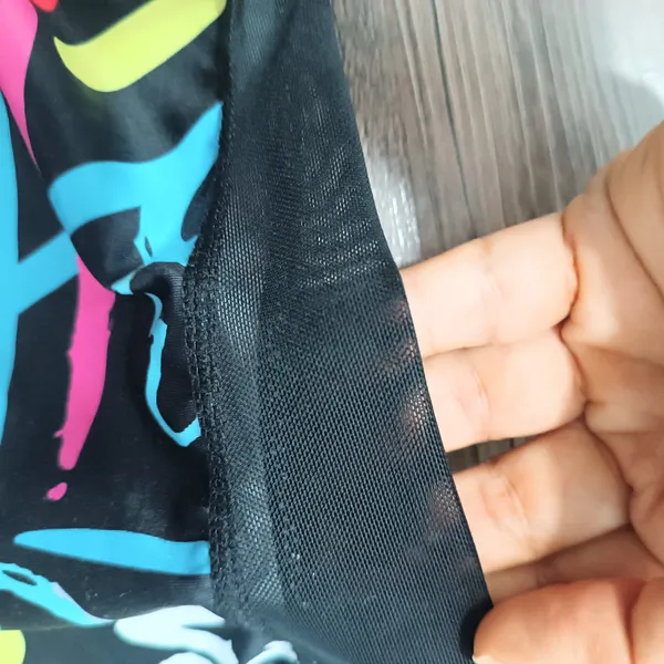 Calça Legging com Bolsos