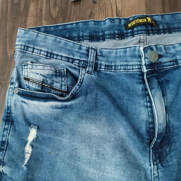 Calça Jeans Destroyed