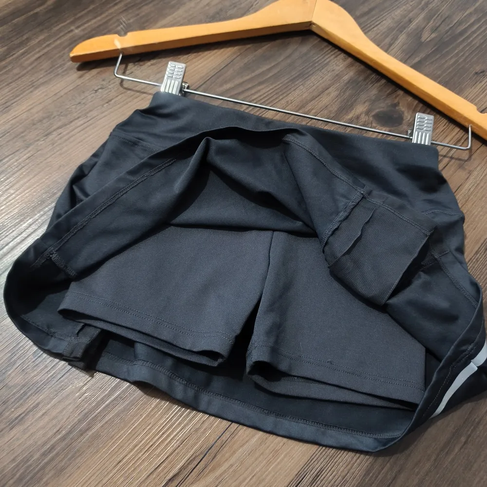 Short Saia Artengo Infantil Tamanho 7.8 anos